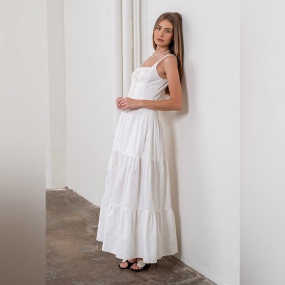Moon River Corset Top Button Down Tiered Maxi Dress - Picture 4 of 11